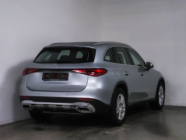 Mercedes-Benz GLC 200 2025 г. Серебристый, пробег 12400 км