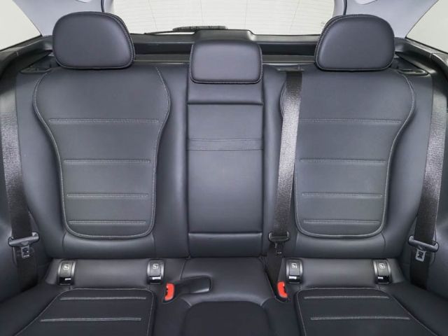 Mercedes-Benz GLC 200 2025 г. Серебристый, пробег 12400 км