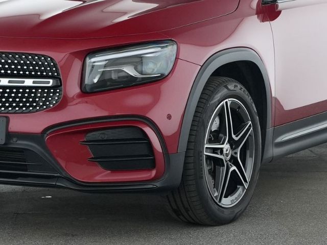Mercedes-Benz GLB 220 2025 г. Красный, пробег 22000 км
