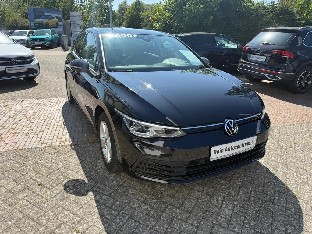 Volkswagen Golf 2023 г. Чёрный, пробег 38049 км