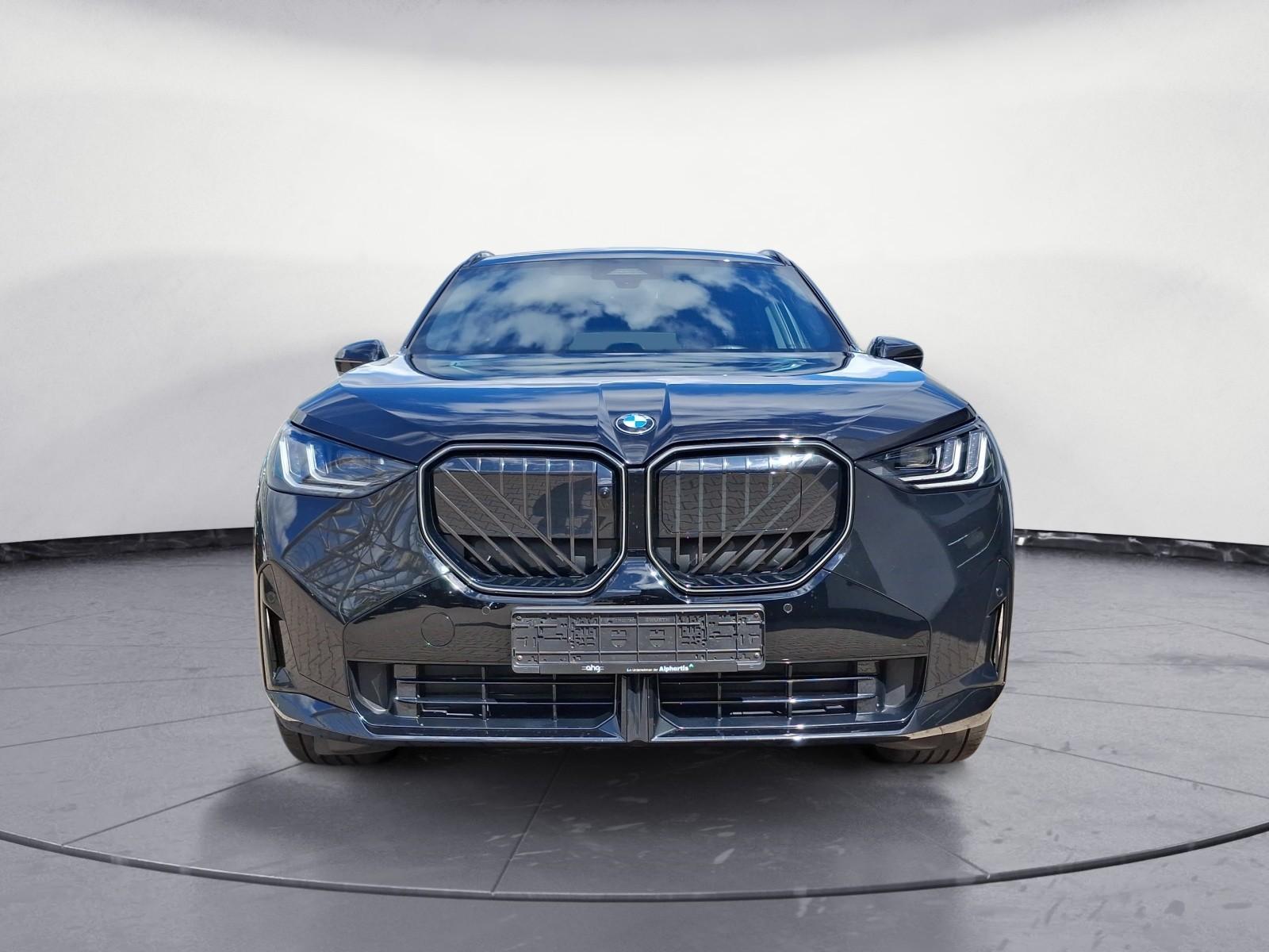 BMW X3 2025 г. Чёрный, пробег 10700 км