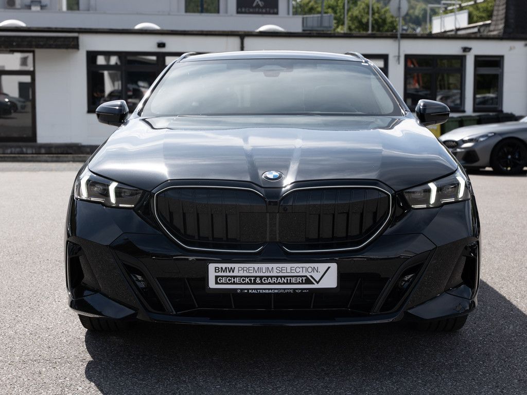 BMW 520 2026 г. Чёрный, пробег 6640 км