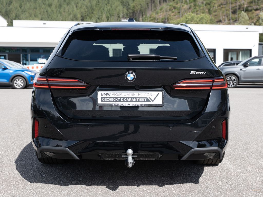 BMW 520 2026 г. Чёрный, пробег 6640 км