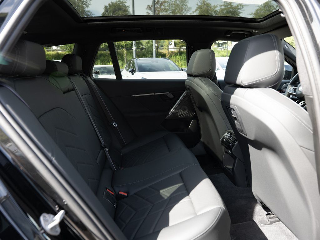 BMW 520 2026 г. Чёрный, пробег 6640 км