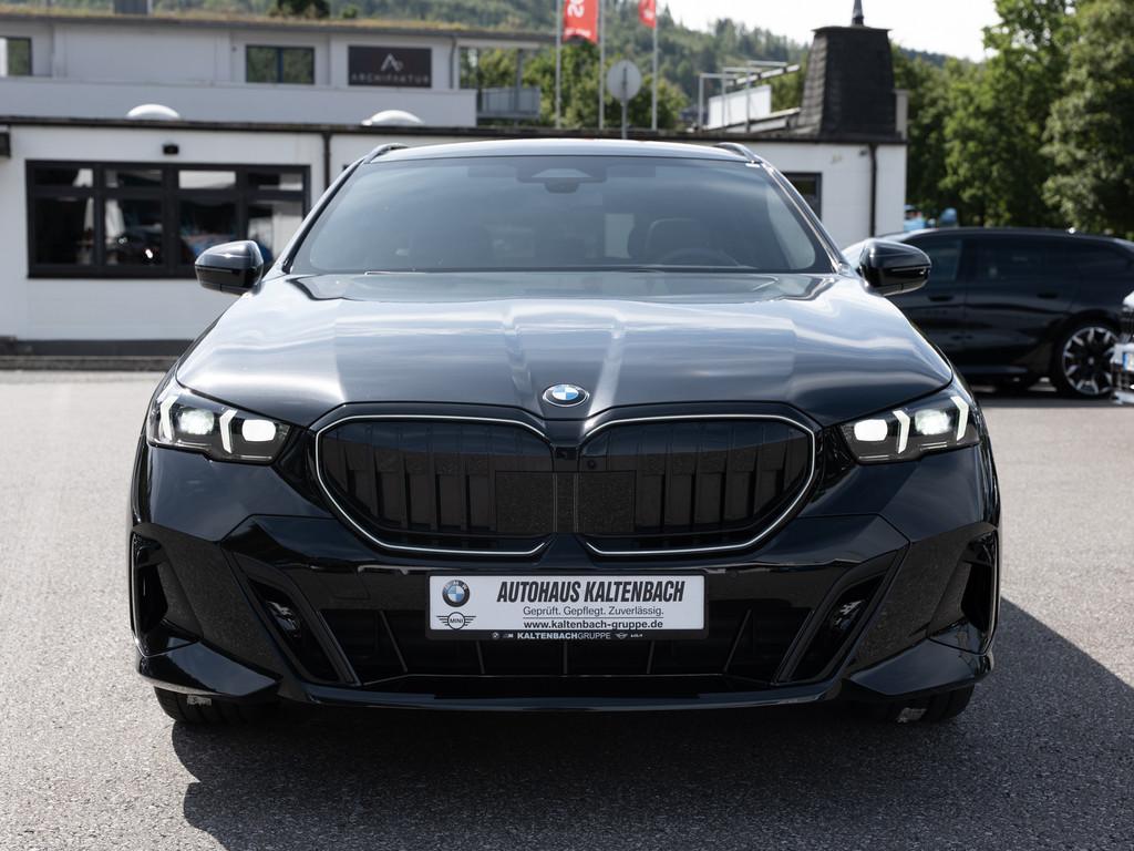 BMW 520 2026 г. Чёрный, пробег 8100 км
