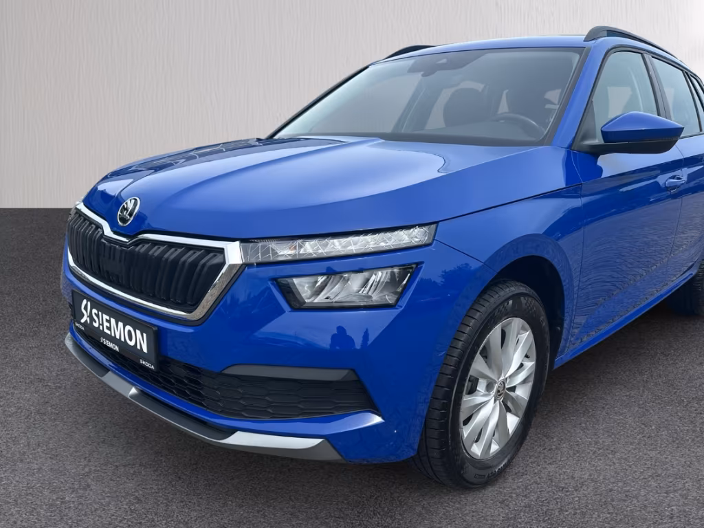 Skoda Kamiq 2023 г. Синий, пробег 53912 км