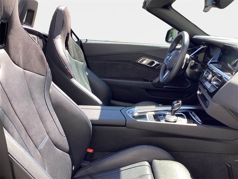 BMW Z4 2025 г. Серый, пробег 24800 км