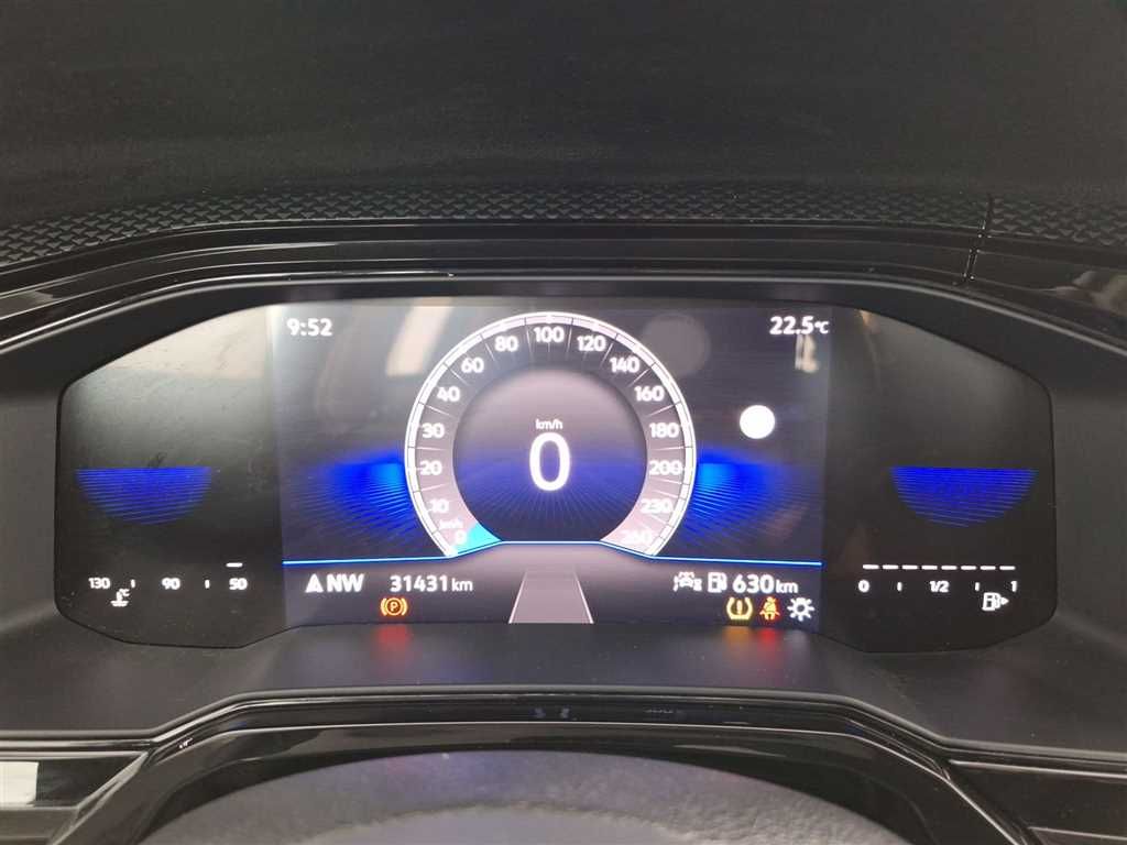 Volkswagen Polo 2024 г. Чёрный, пробег 31410 км