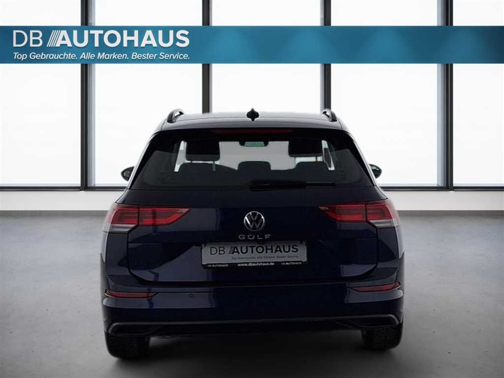 Volkswagen Golf 2024 г. Синий, пробег 57860 км