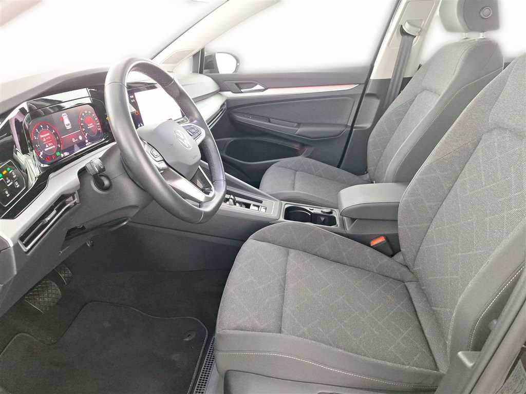 Volkswagen Golf 2024 г. Чёрный, пробег 49577 км