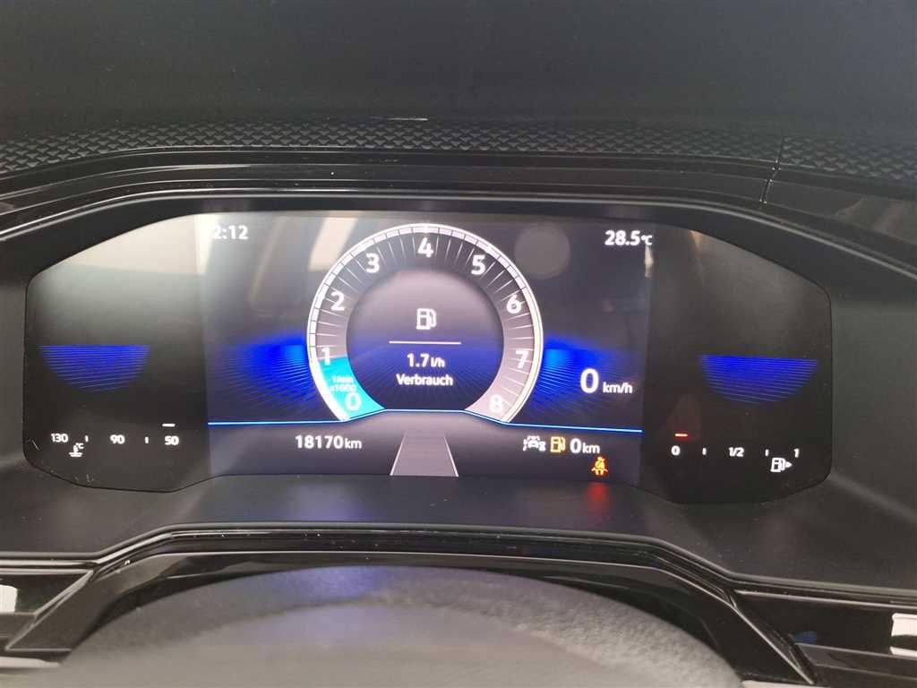 Volkswagen Polo 2023 г. Серый, пробег 18170 км