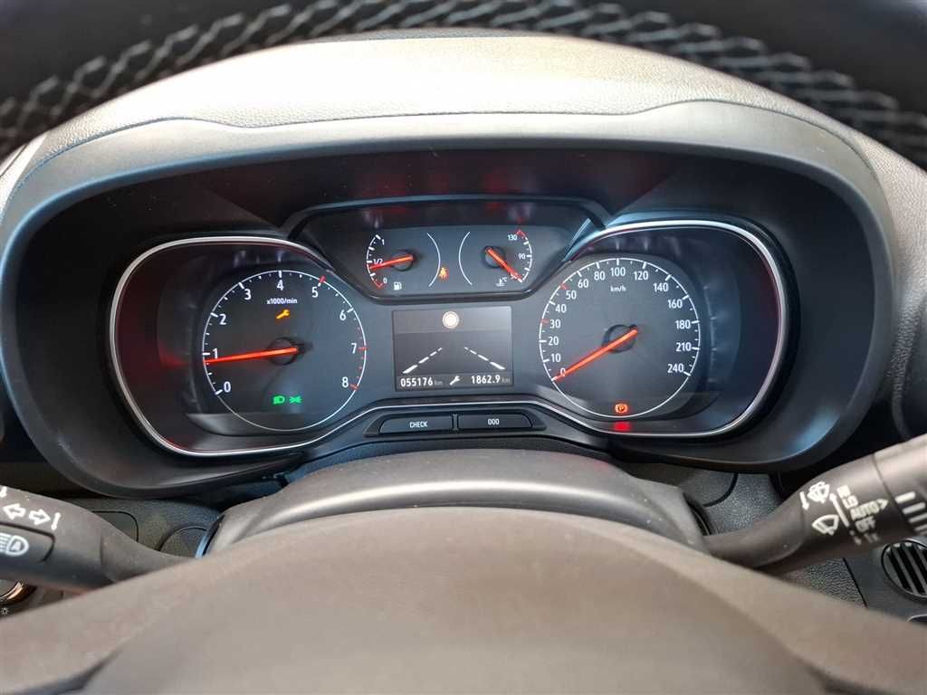 Opel COMBO LIFE 2022 г. Серебристый, пробег 55175 км