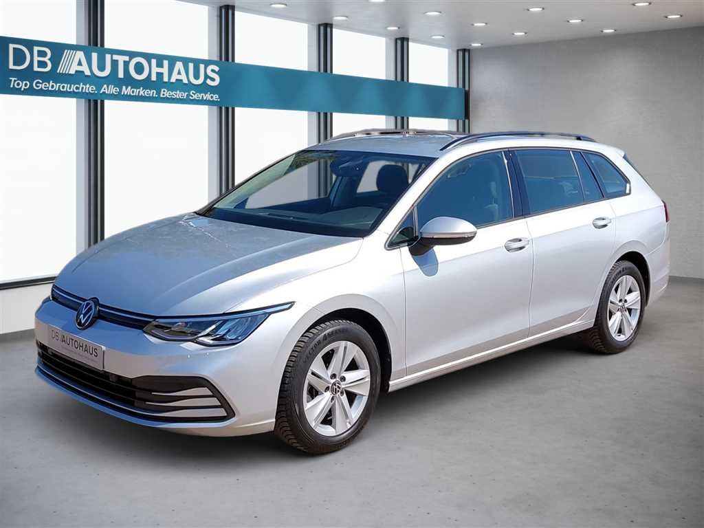 Volkswagen Golf 2023 г. Серебристый, пробег 24931 км