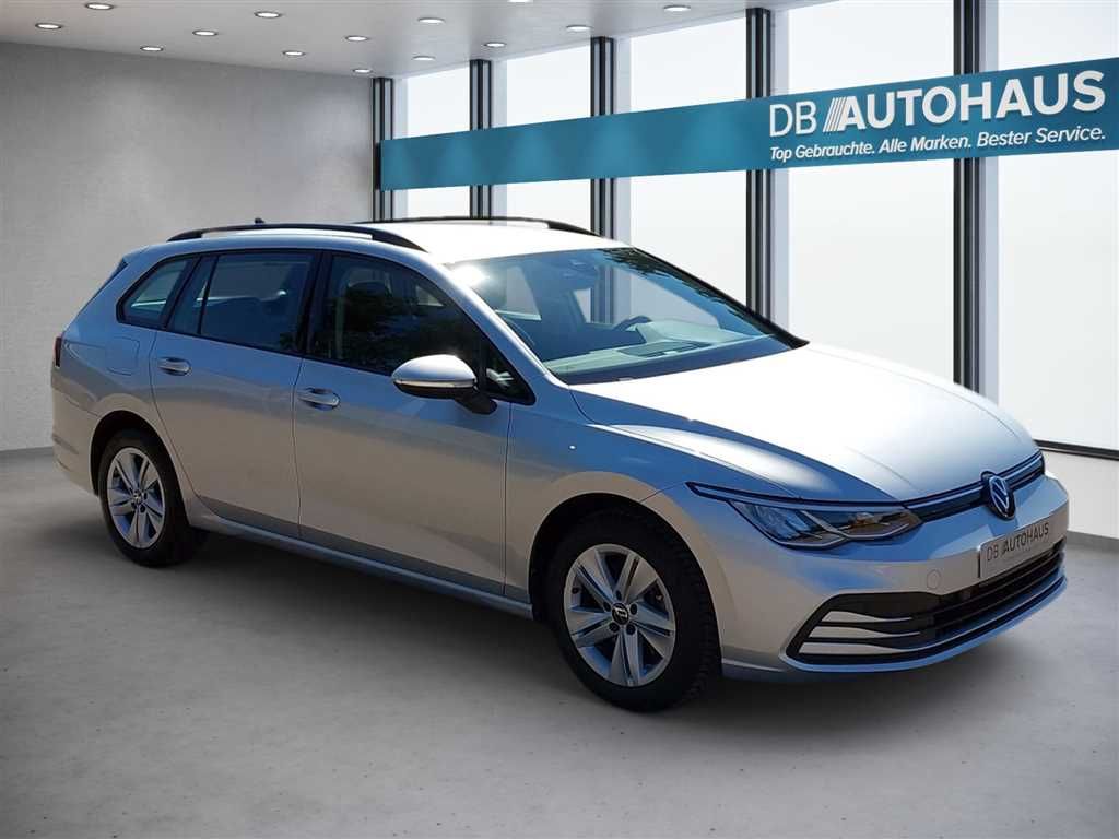 Volkswagen Golf 2023 г. Серебристый, пробег 24931 км