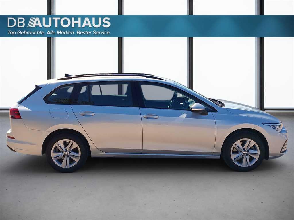 Volkswagen Golf 2023 г. Серебристый, пробег 24931 км