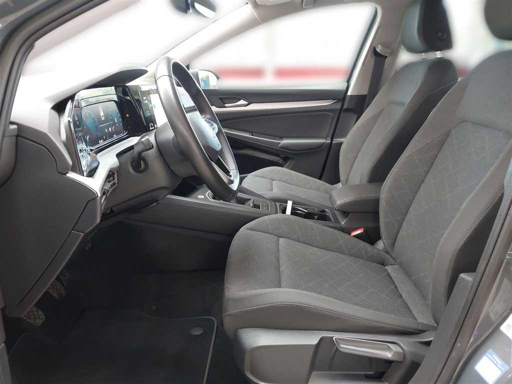 Volkswagen Golf 2024 г. Серый, пробег 15957 км