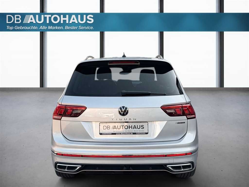 Volkswagen Tiguan 2024 г. Серебристый, пробег 58493 км