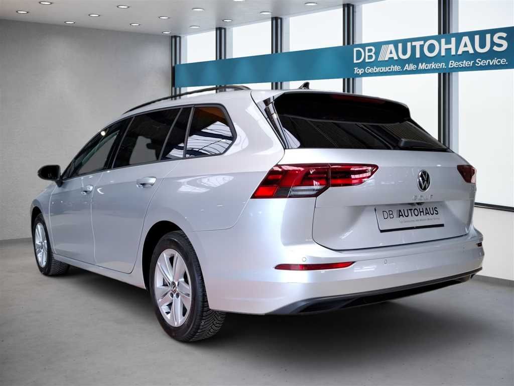Volkswagen Golf 2024 г. Серебристый, пробег 21681 км