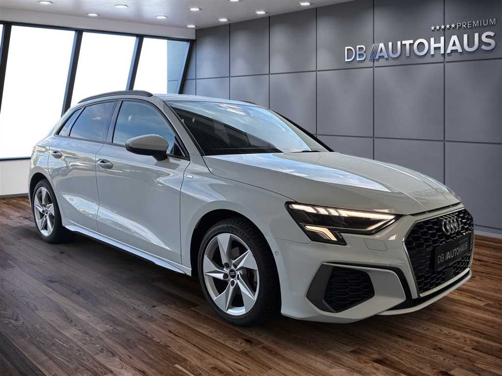 Audi A3 2024 г. Белый, пробег 45426 км