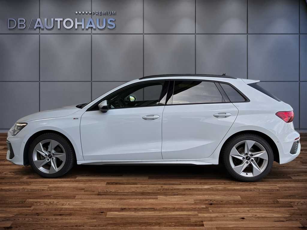 Audi A3 2024 г. Белый, пробег 45426 км