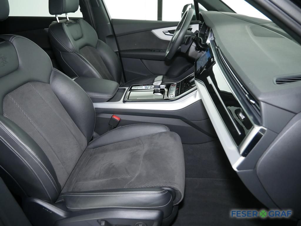 Audi SQ7 2022 г. Чёрный, пробег 33050 км