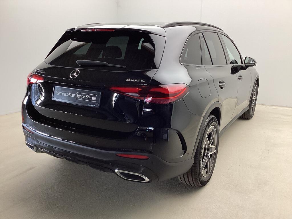Mercedes-Benz GLC 220 2025 г. Чёрный, пробег 21368 км