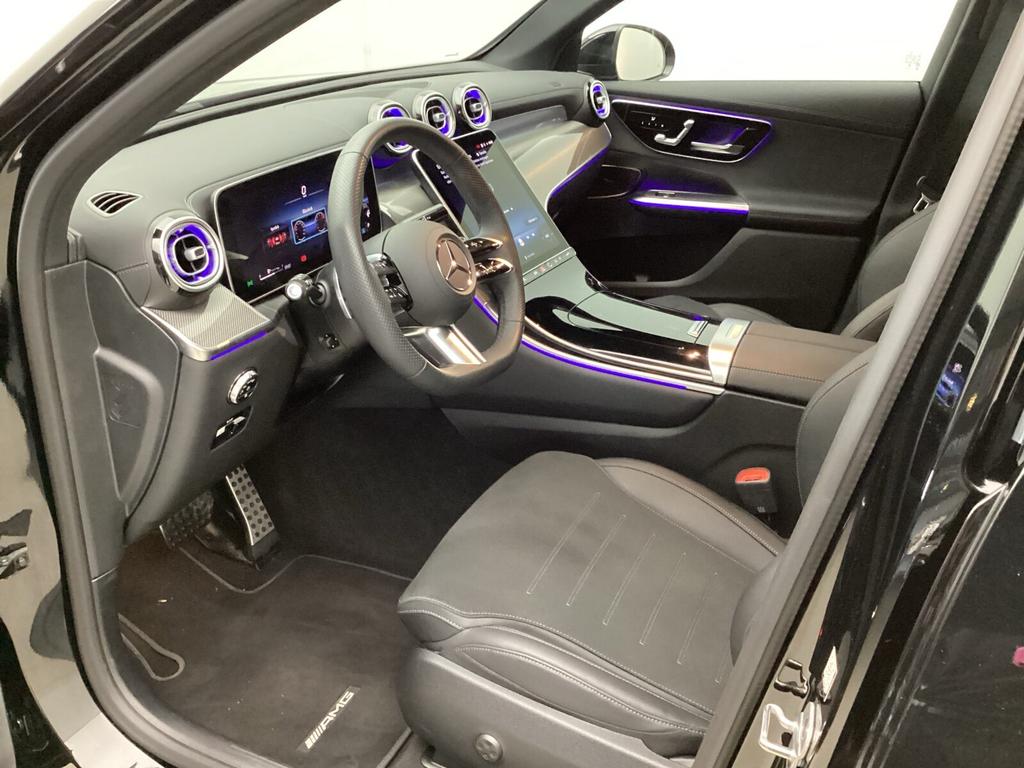 Mercedes-Benz GLC 220 2025 г. Чёрный, пробег 21368 км