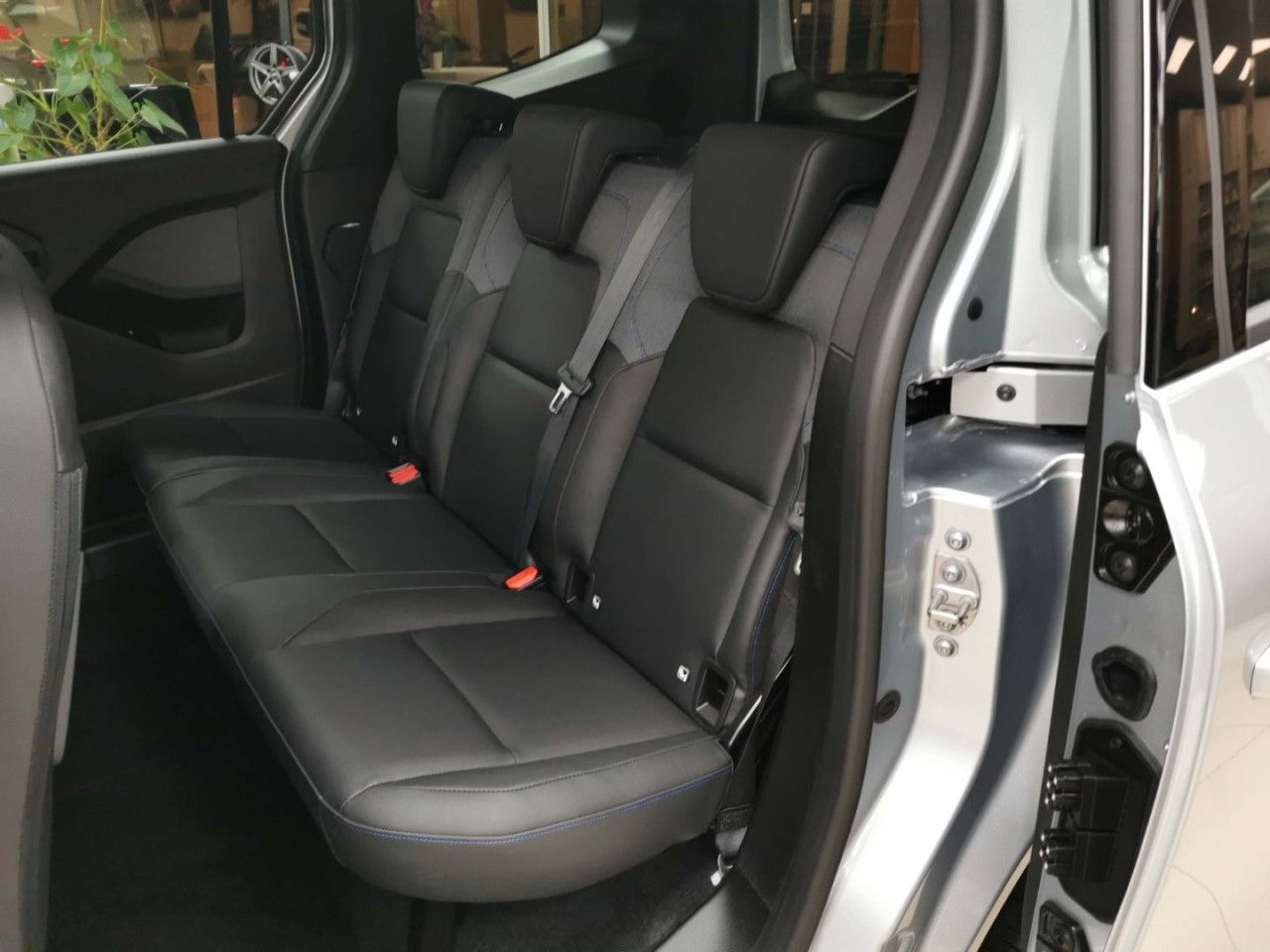 Nissan TOWNSTAR 2022 г. Серый, пробег 59681 км