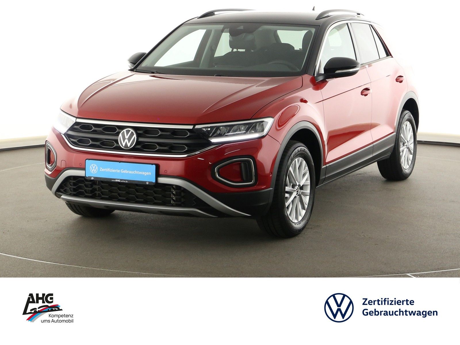 Volkswagen T-Roc 2023 г. Красный, пробег 30108 км