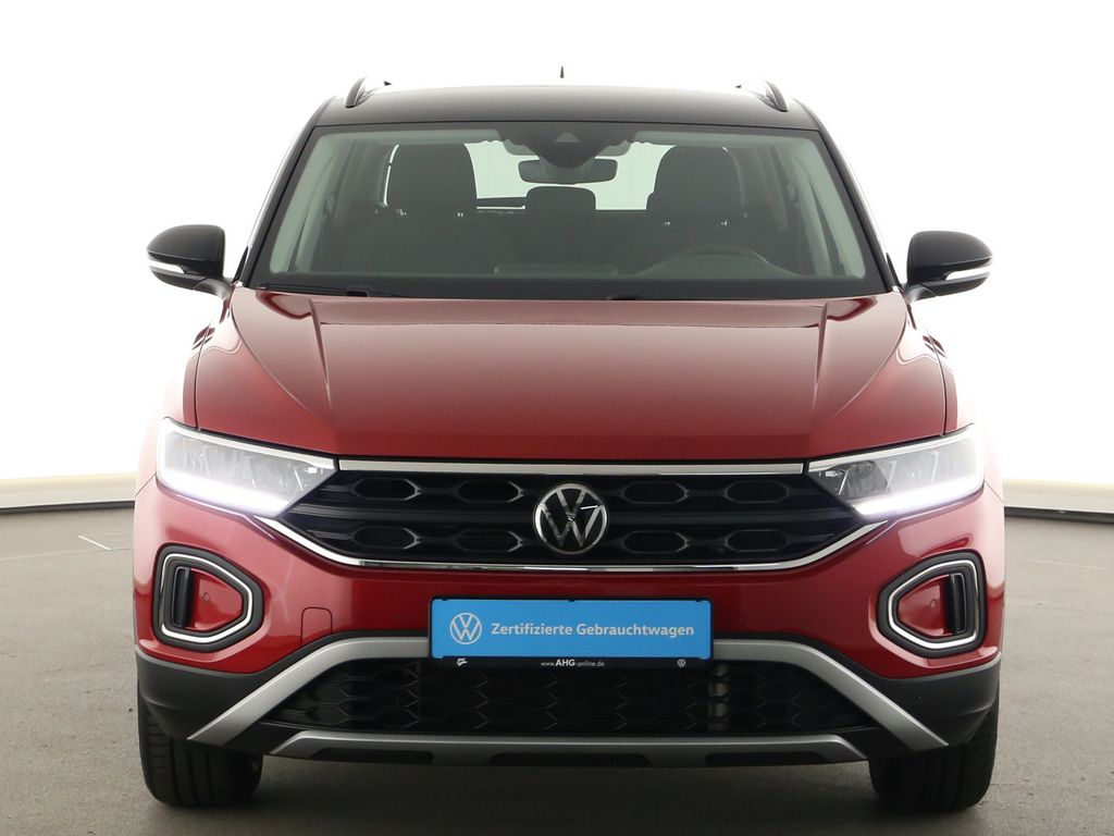 Volkswagen T-Roc 2023 г. Красный, пробег 30108 км