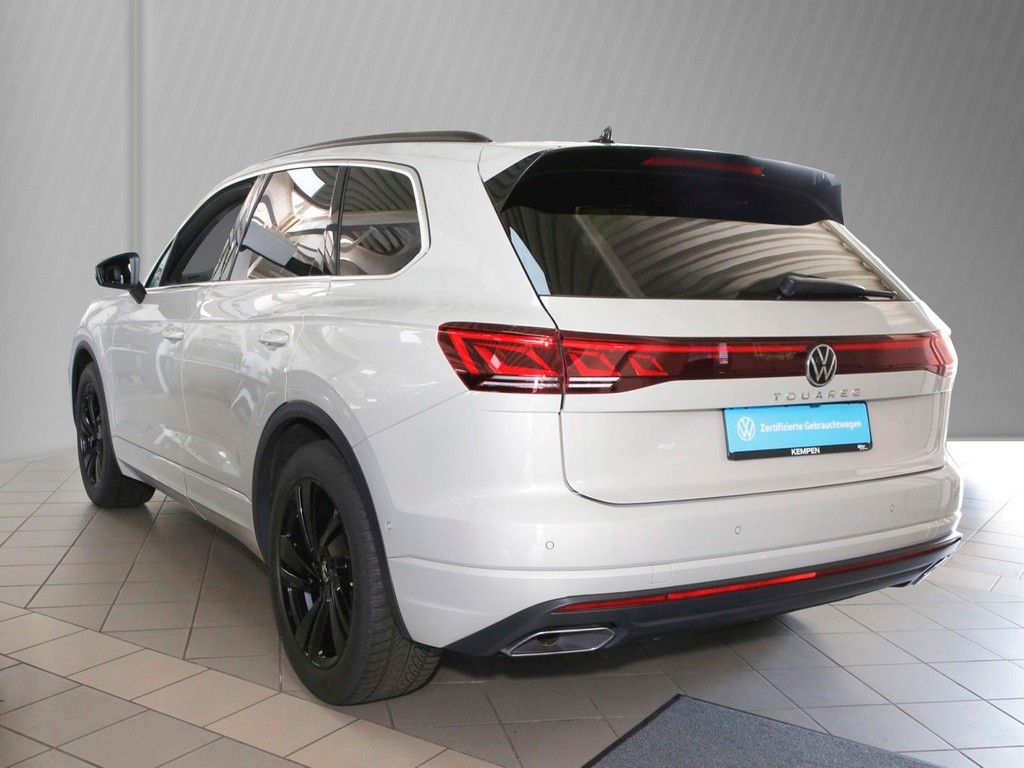 Volkswagen Touareg 2024 г. Бежевый, пробег 19970 км