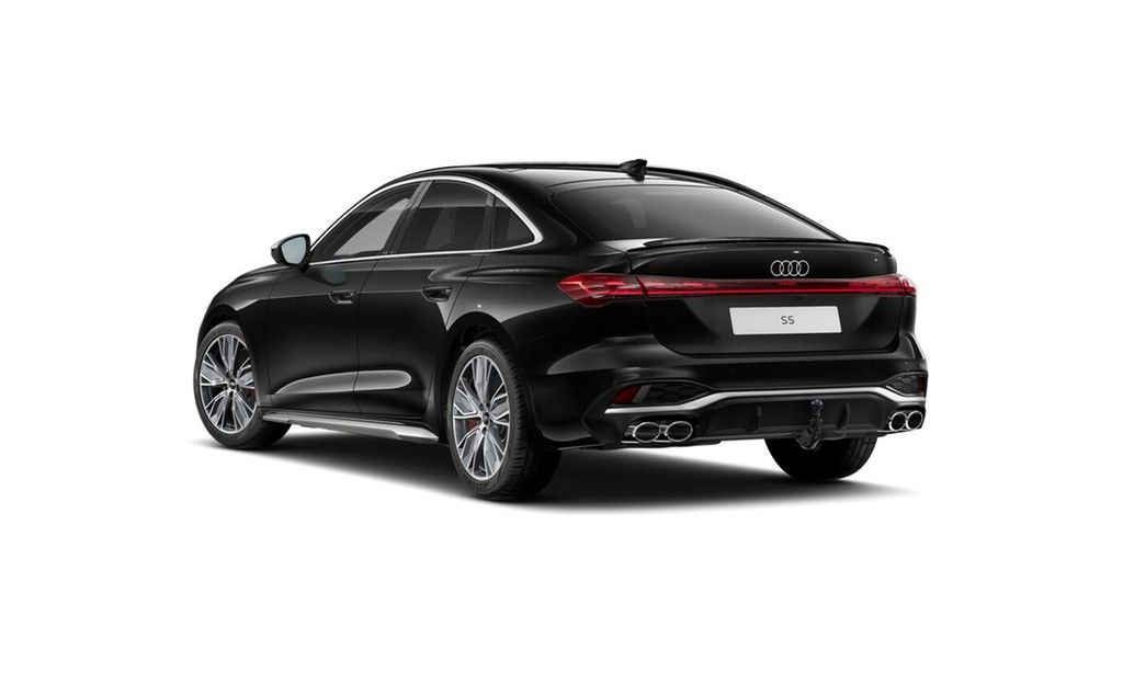 Audi S5 2026 г. Чёрный, пробег 12500 км