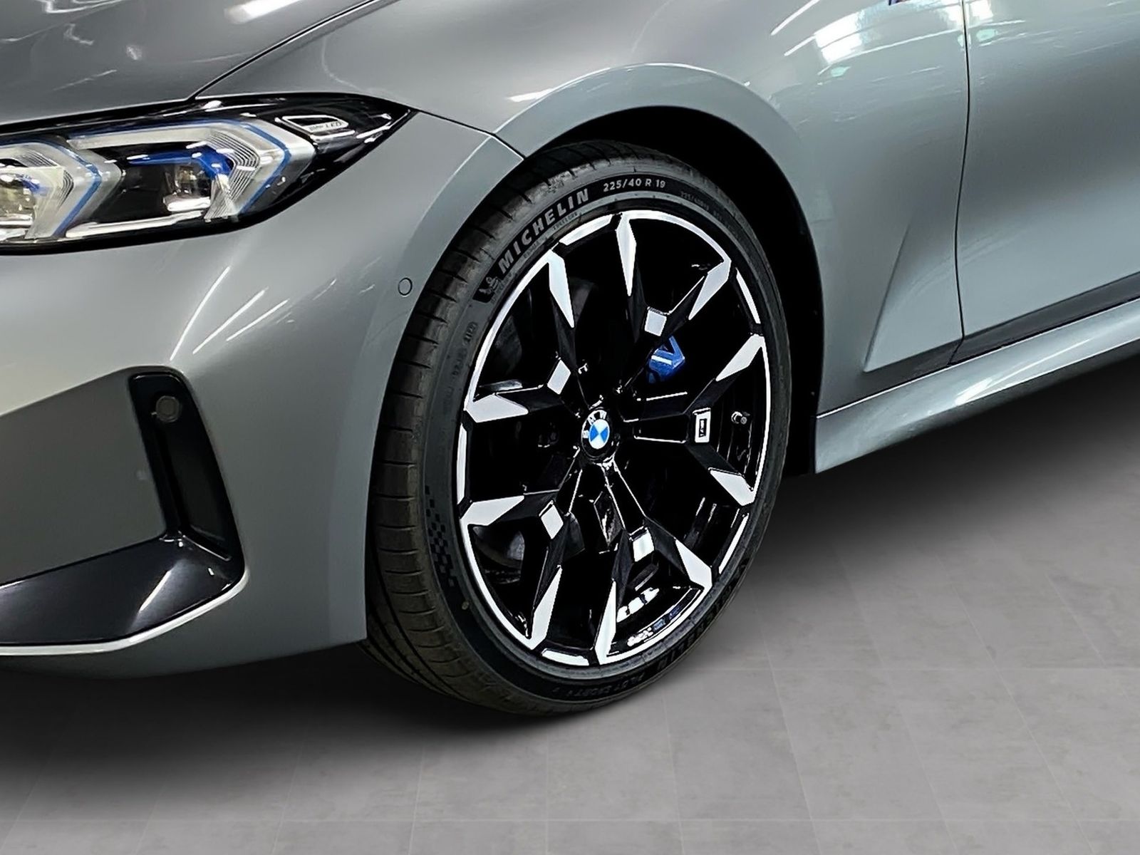 BMW M340I 2025 г. Серый, пробег 25156 км