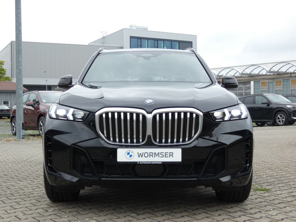 BMW X5 2024 г. Чёрный, пробег 29709 км