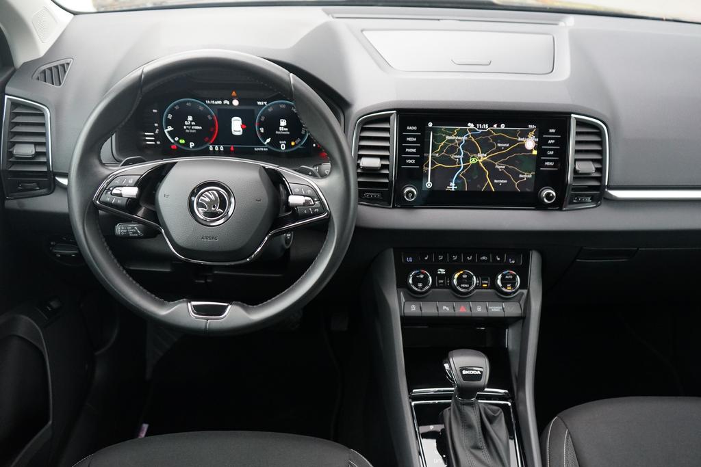 Skoda Karoq 2022 г. Чёрный, пробег 52477 км