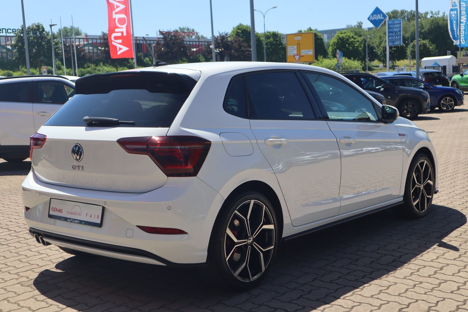 Volkswagen Polo 2022 г. Белый, пробег 59997 км