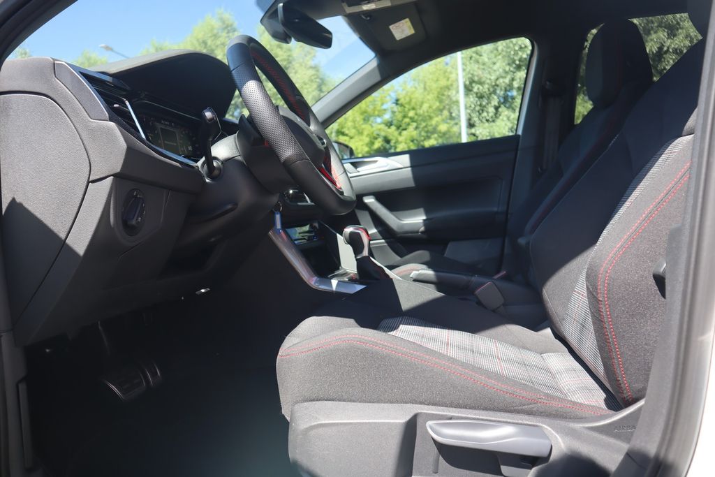 Volkswagen Polo 2022 г. Белый, пробег 59997 км