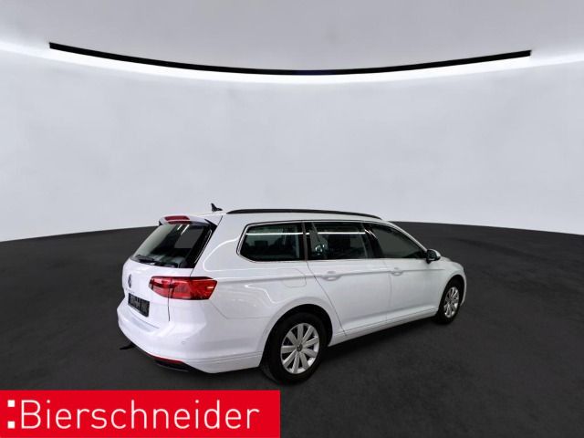 Volkswagen PASSAT VARIANT 2023 г. Белый, пробег 30598 км