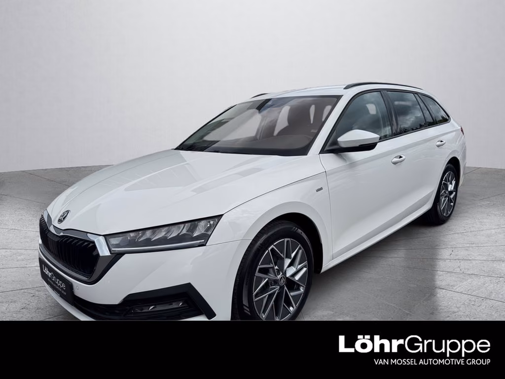Skoda Octavia 2023 г. Белый, пробег 53774 км