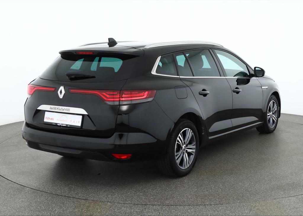 Renault Megane 2022 г. Чёрный, пробег 39515 км