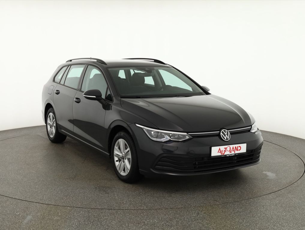Volkswagen Golf 2024 г. Серый, пробег 27604 км
