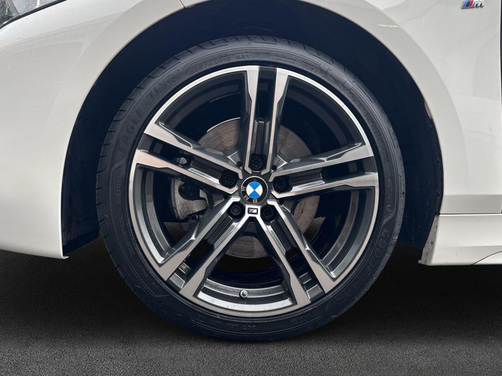 BMW 118 2023 г. Белый, пробег 36498 км