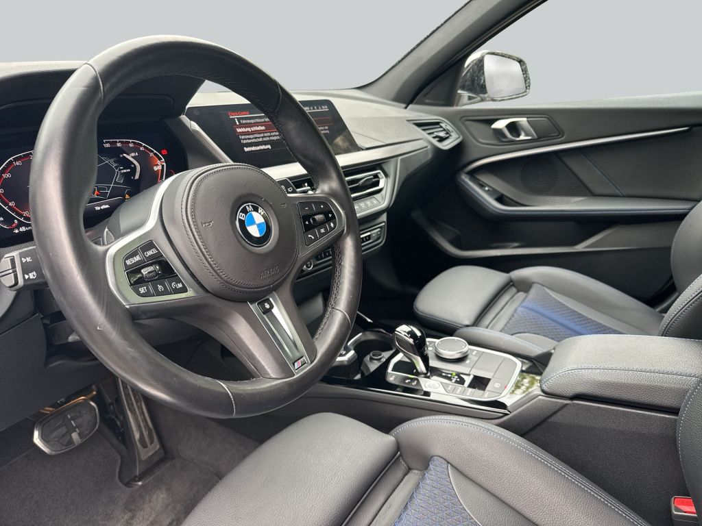 BMW 118 2023 г. Белый, пробег 36498 км