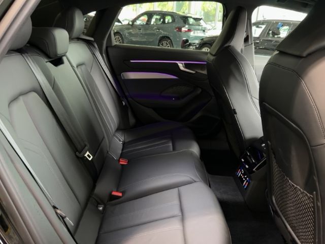 Audi A6 2025 г. Чёрный, пробег 29212 км