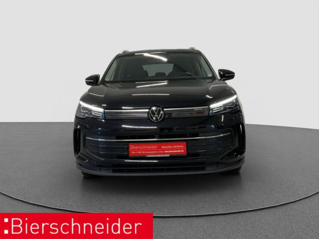 Volkswagen Tiguan 2024 г. Чёрный, пробег 53330 км