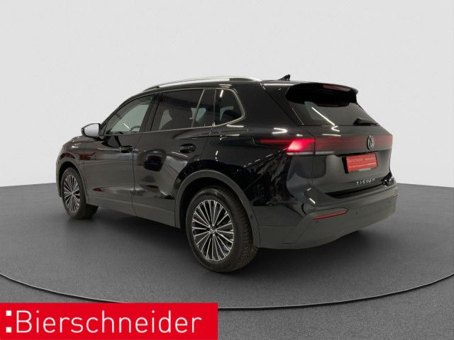 Volkswagen Tiguan 2024 г. Чёрный, пробег 53330 км
