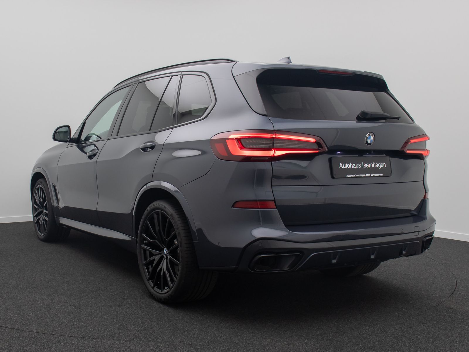 BMW X5 2021 г. Серый, пробег 40412 км