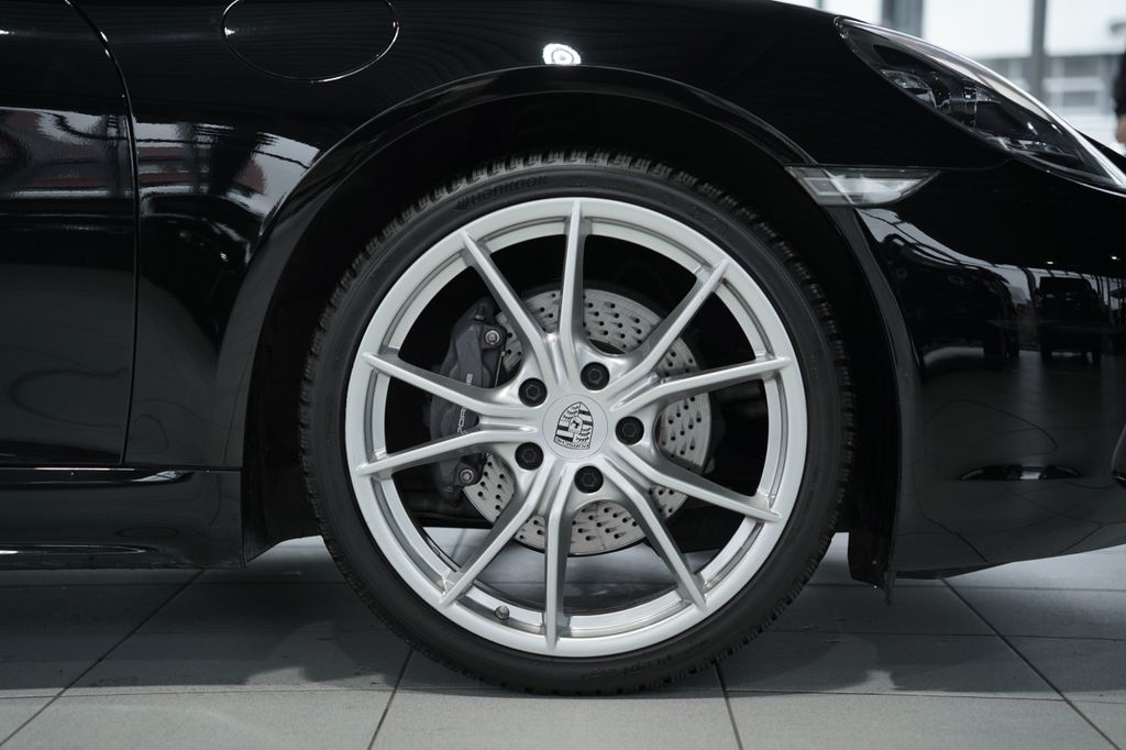 Porsche Cayman 2023 г. Чёрный, пробег 42000 км