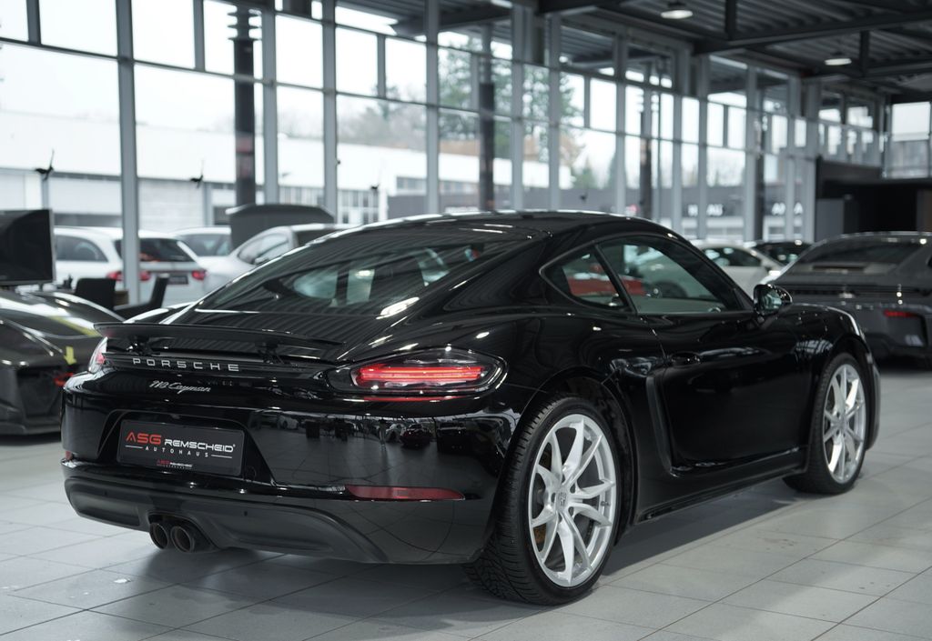 Porsche Cayman 2023 г. Чёрный, пробег 42000 км