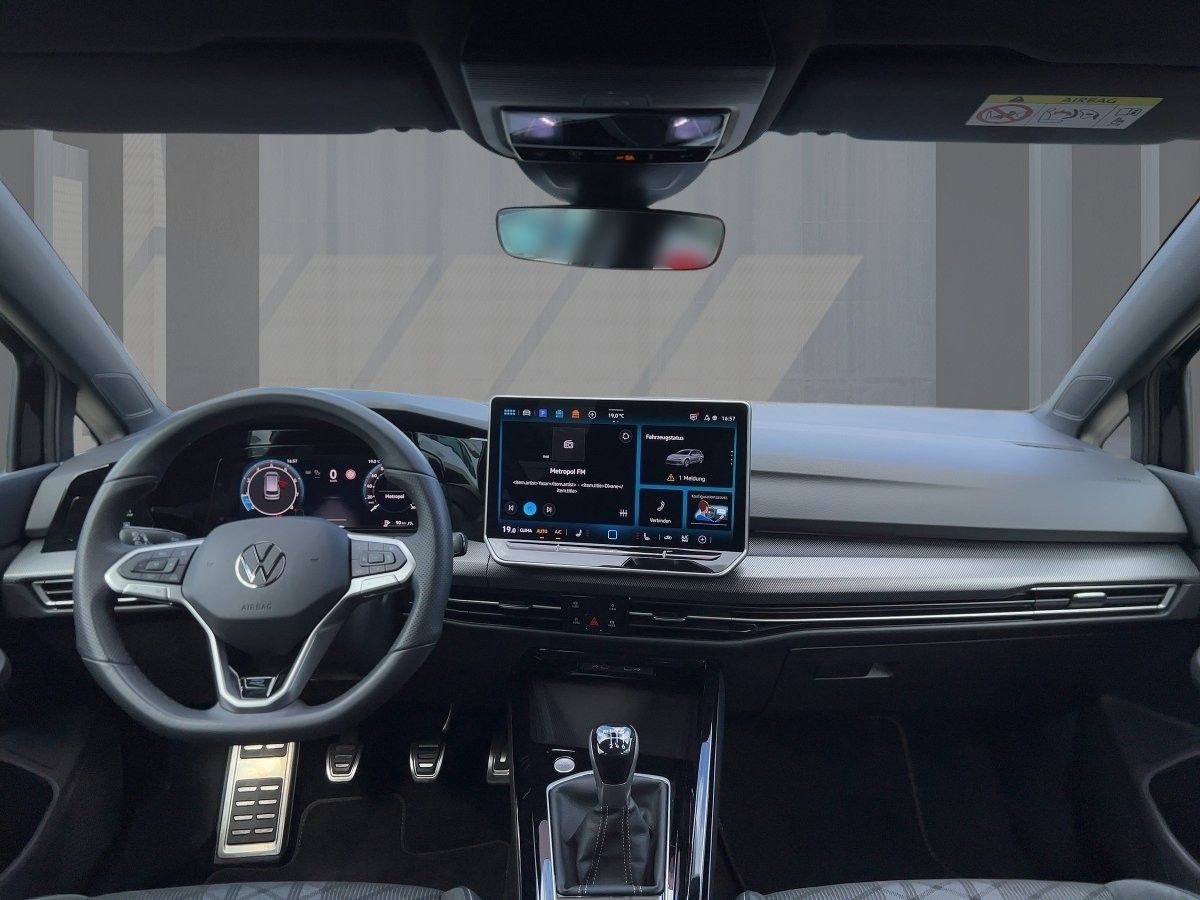 Volkswagen Golf 2025 г. Чёрный, пробег 37469 км